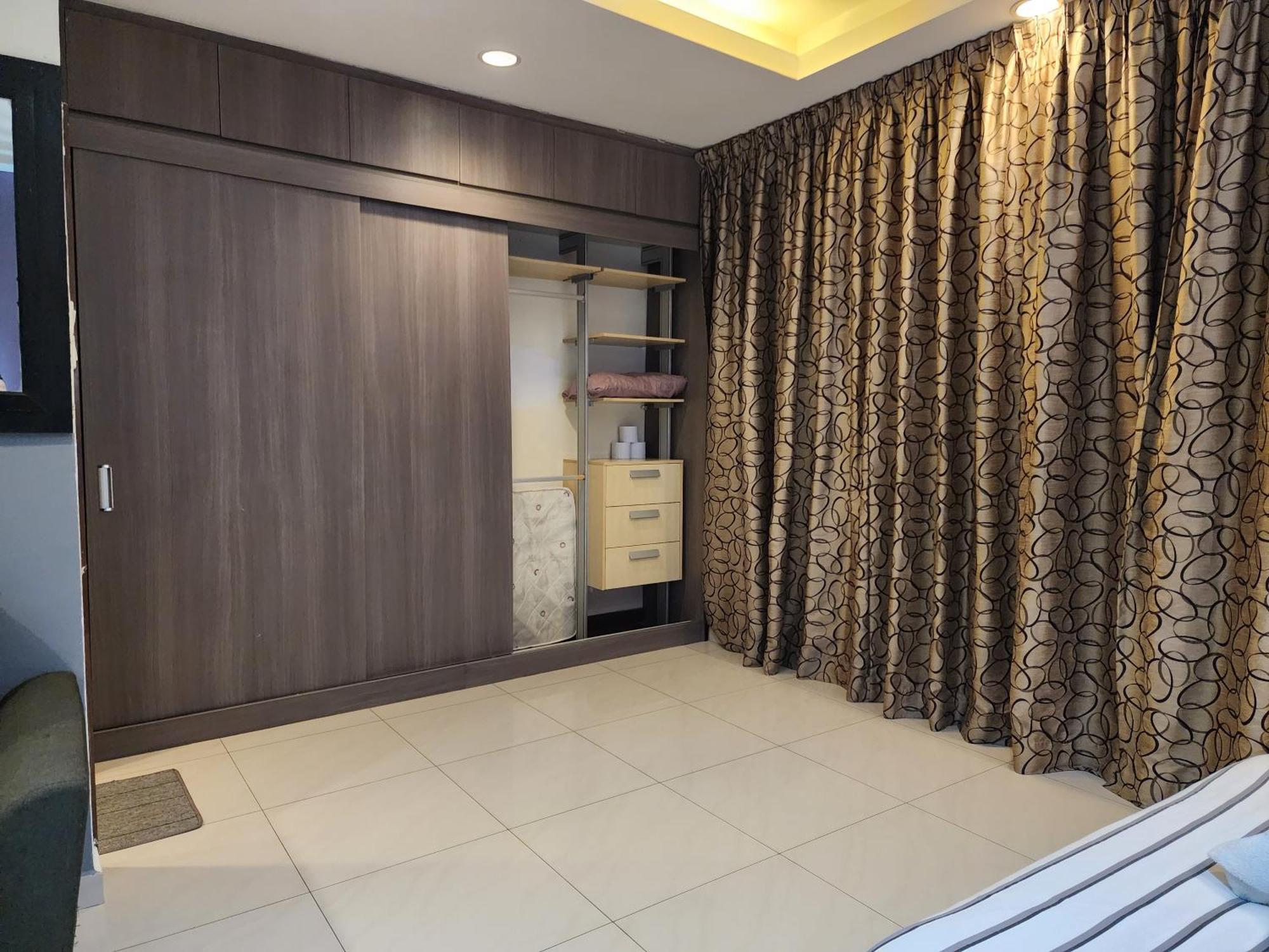Pangsapuri Regalia Comfort Klcc Skypool *