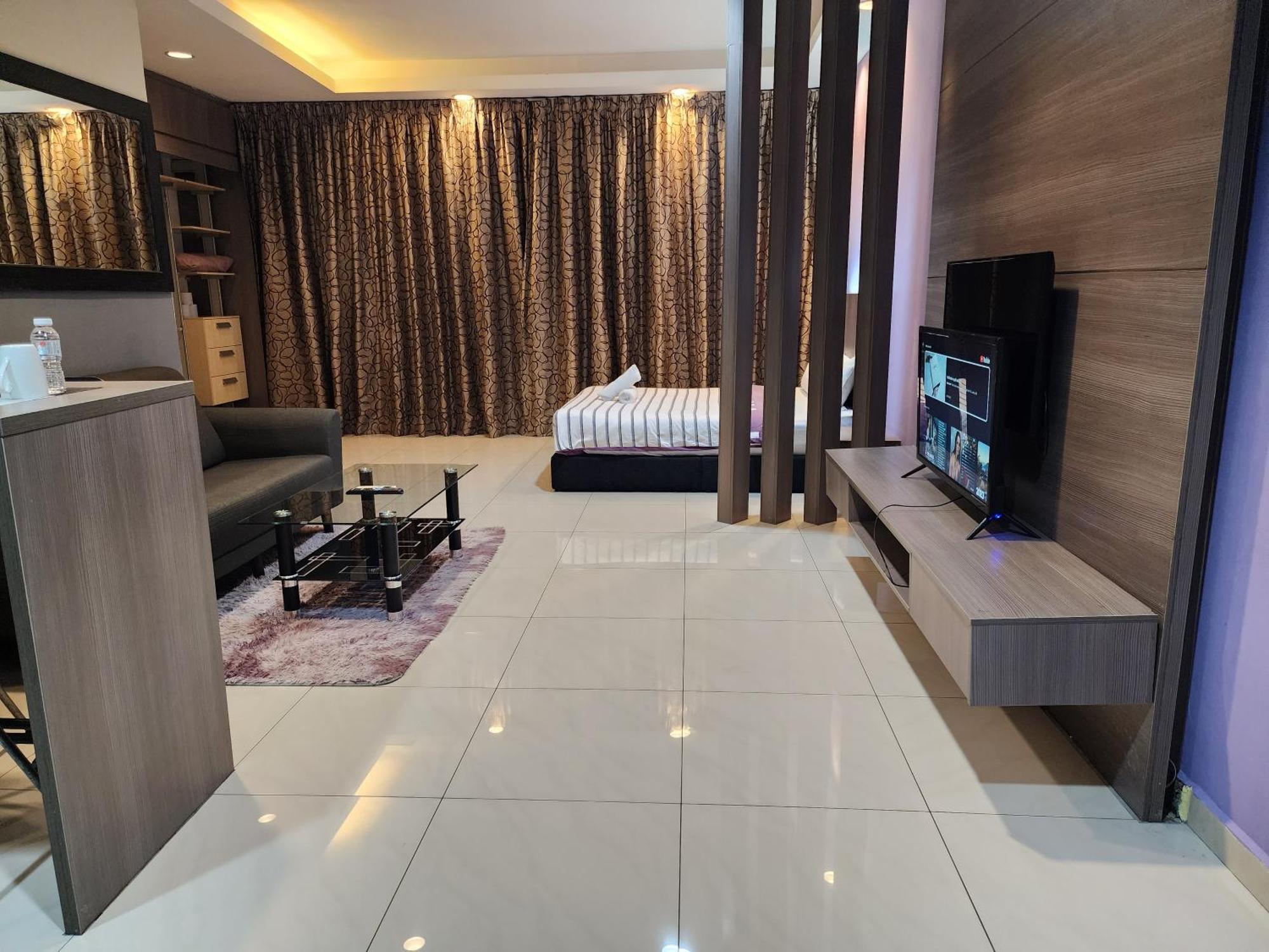 Regalia Comfort Klcc Skypool